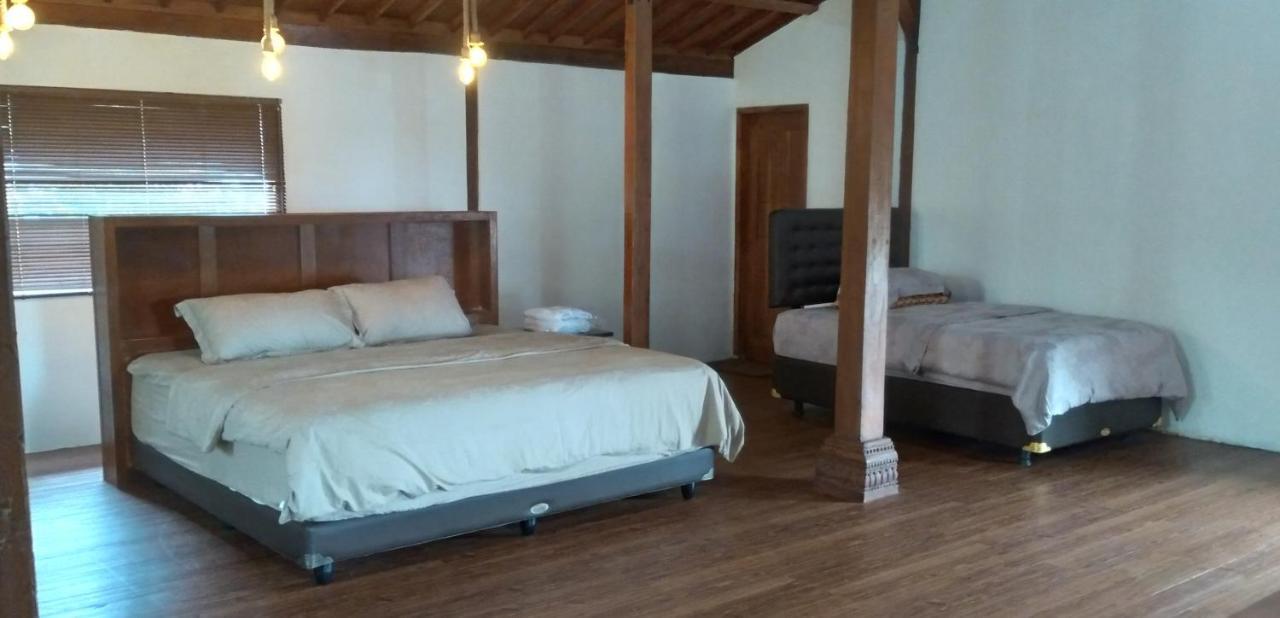 Joglo Kumpul Resort Cangkiran Eksteriør billede