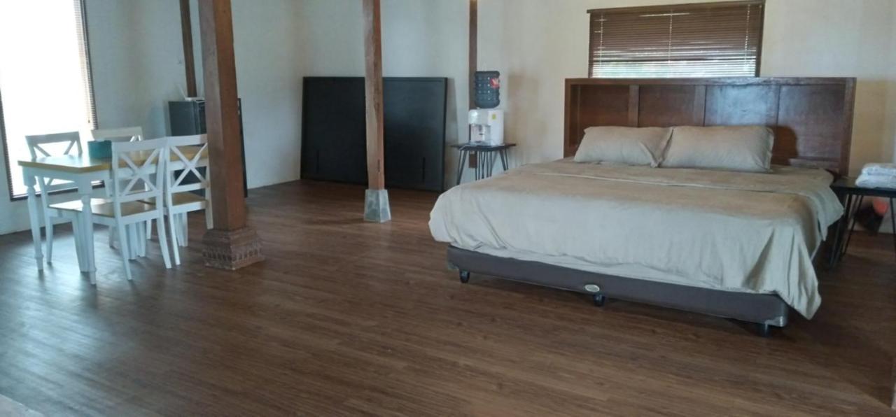 Joglo Kumpul Resort Cangkiran Eksteriør billede