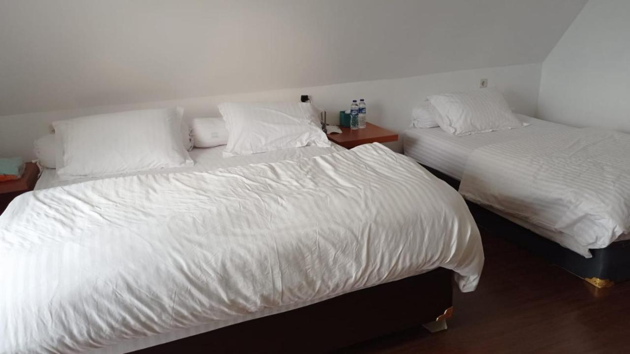 Joglo Kumpul Resort Cangkiran Eksteriør billede
